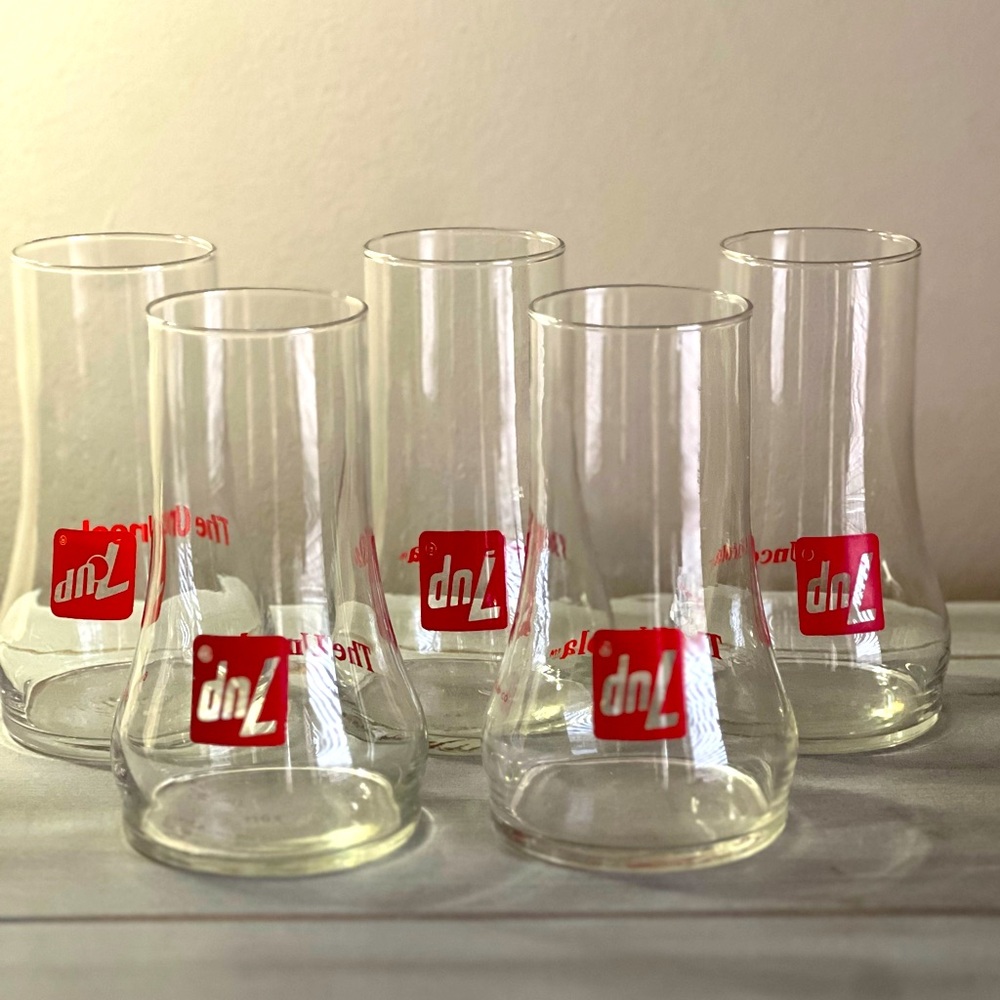 Set of 5 Vintage Uncola 7 Up Glasses